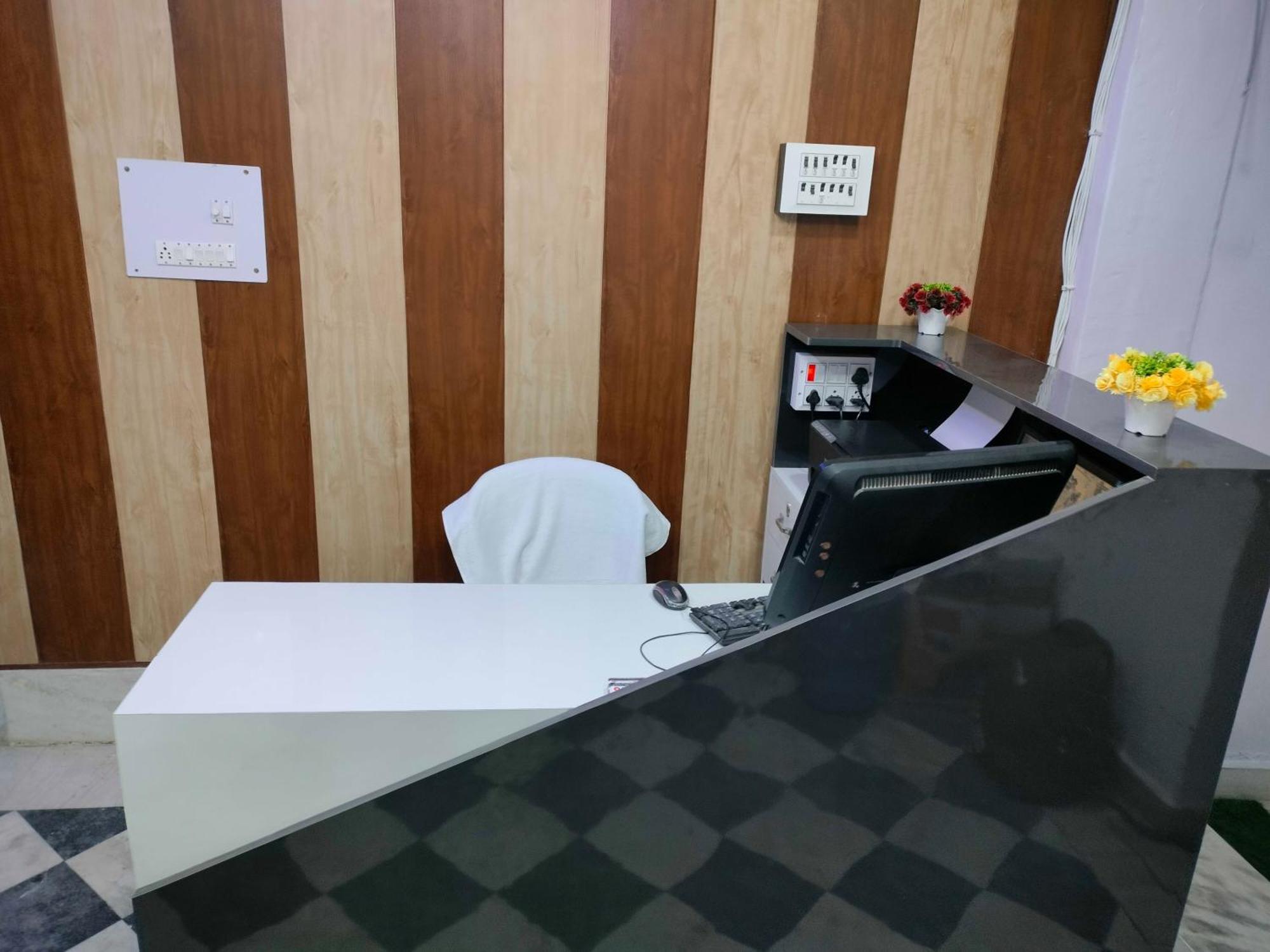 Oyo Palace Hotel Rohtak المظهر الخارجي الصورة